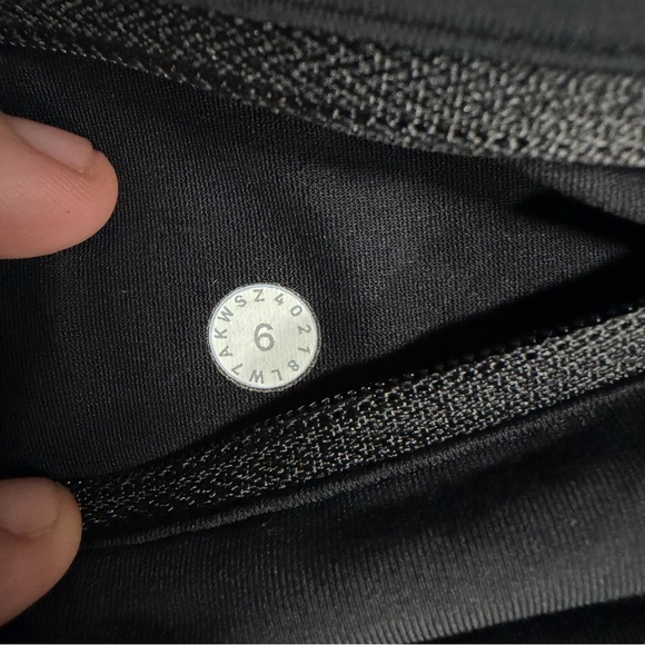 Lululemon Run Times Short II 4" Inversion Multi/Black Size 6 - Picture 7 of 8